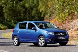 Stylistically closer to the Logan than before, the Sandero dares to stand out