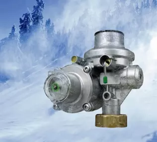 Arctic natural gas pressure regulator