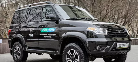 UAZ Patriot CNG - methane goes places