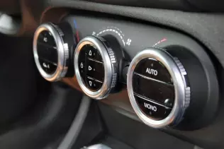 Alfa Romeo Giulietta LPG - the A/C control panel