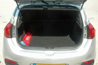 Kia Cee'd GDI LPdi - the trunk