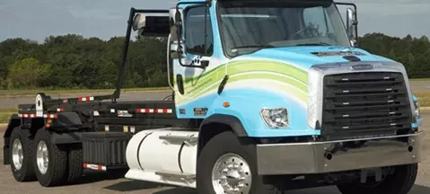 Freightliner 114SD CNG/LNG - gentle tough guy
