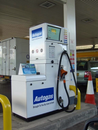 Autogas dispenser at a fuel station in the UK