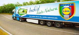 Iveco Stralis LNG Natural Power wearing Lidl Italia livery