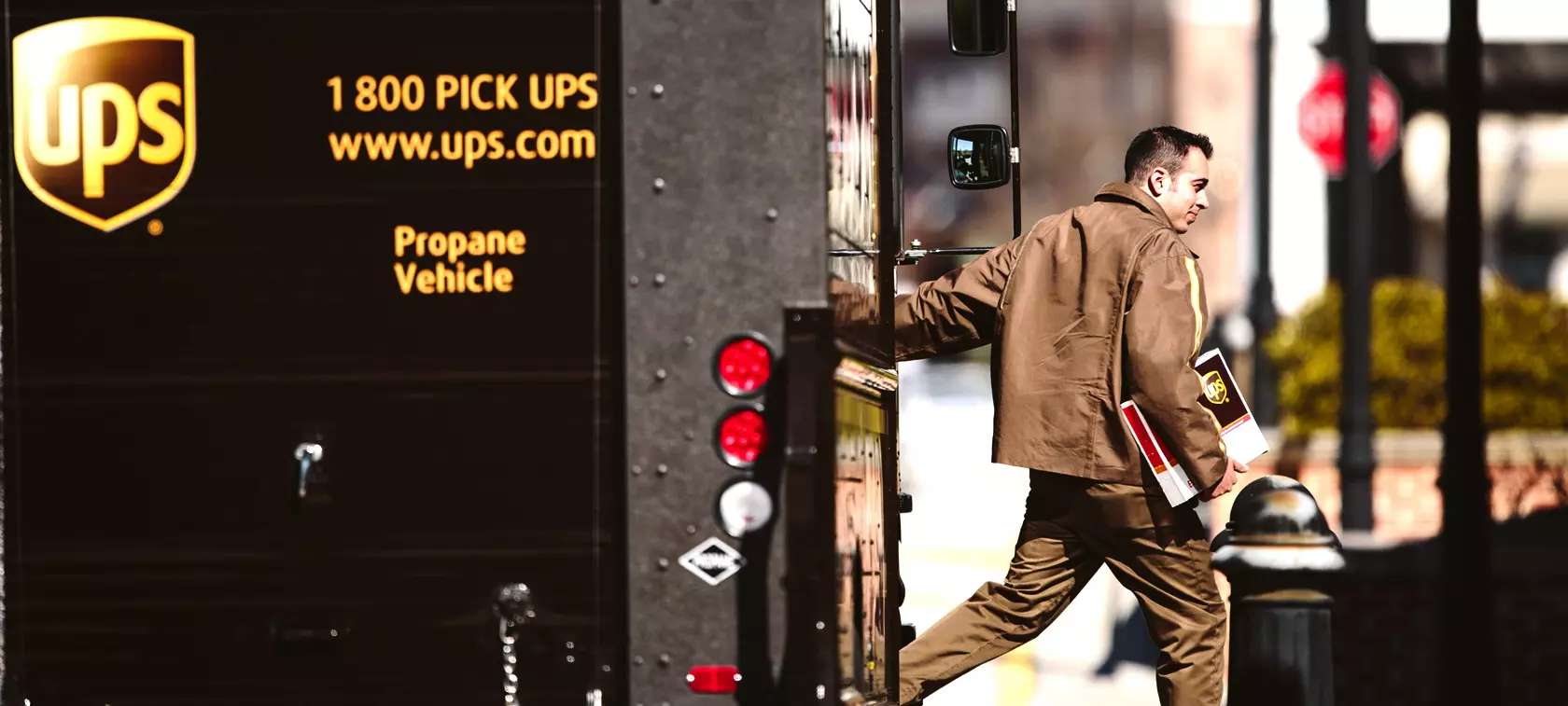 UPS - 1000 LPG-powered vehicles