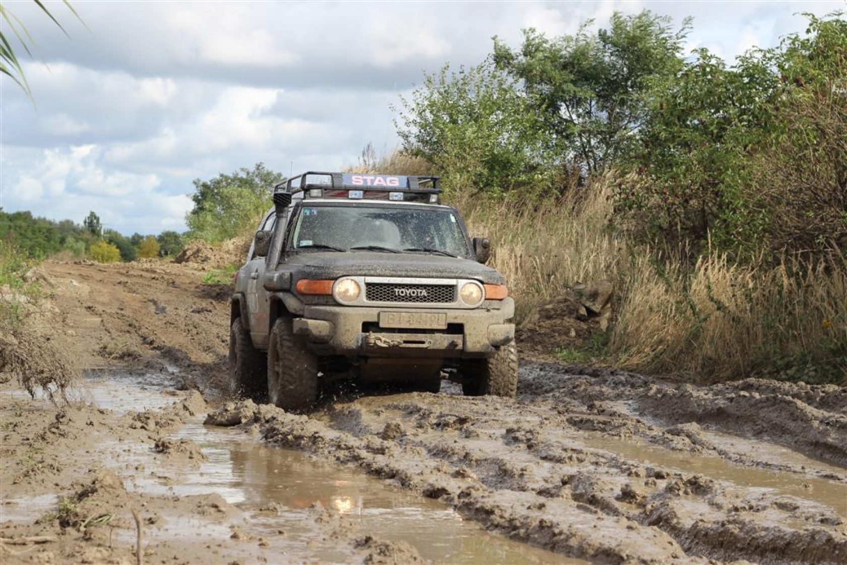 Toyota Fj Cruiser Lpg By Stag Gas In The Mud Gazeo Com