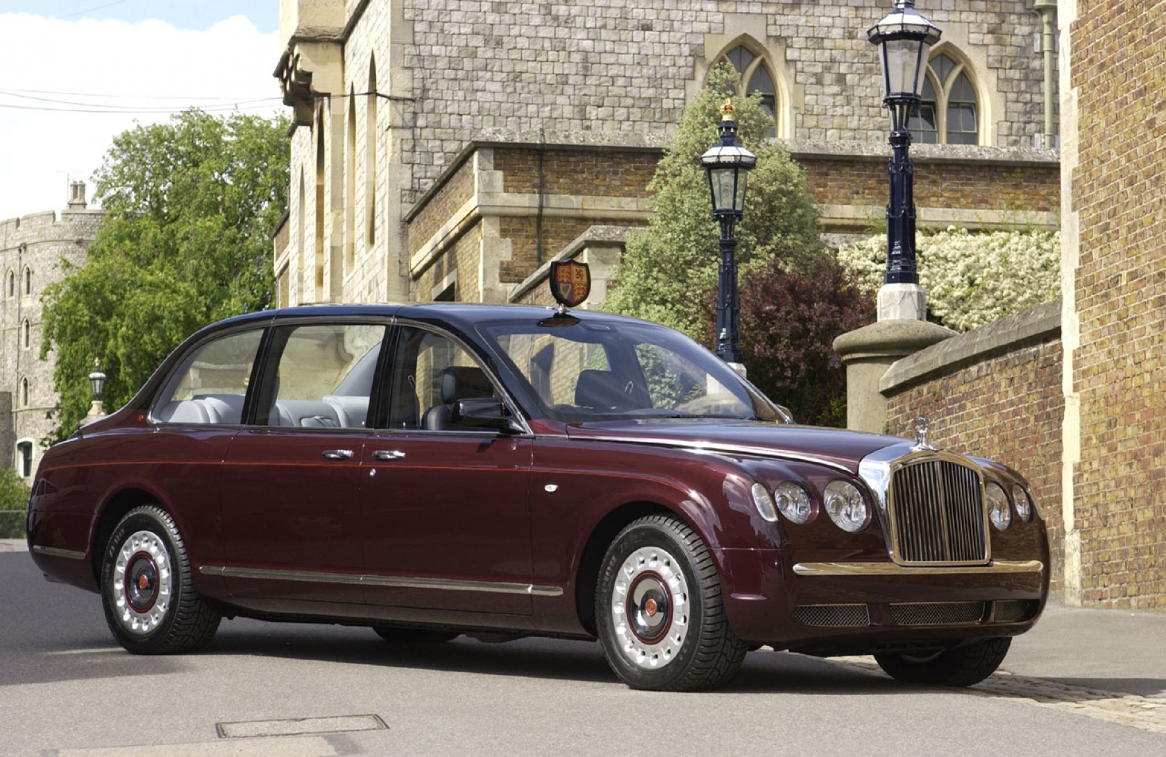 Bentley State Limousine - royal LPG | gazeo.com