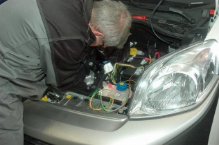 Fitting the components in the Fiat Fiorino