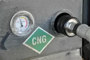 Refueling with compressed natural gas